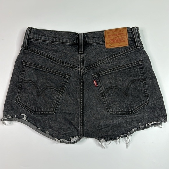 Levi's Premium 501 Black Raw Hem Shorts Size 27 - Picture 2 of 7